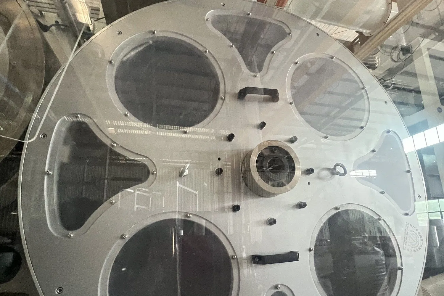 Core forming drum station on a full servo baby diaper production line